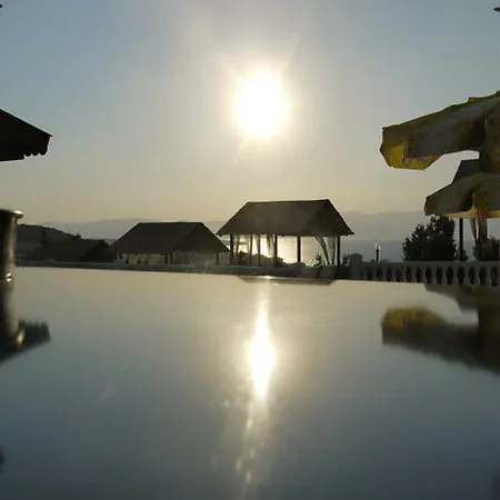 Ciftlik Отель 3*